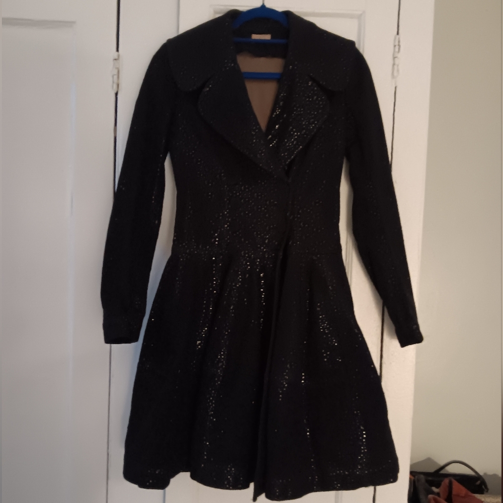 ALAIA COAT size 38. Black. Brand new without tags. Flared. 100% cotton. Lining